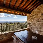 Relais La Costa Historical