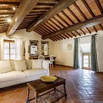 Relais La Costa Historical