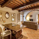 Relais La Costa Historical