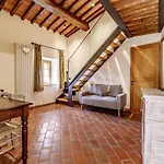 Relais La Costa Historical