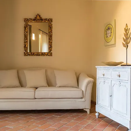 Relais La Costa Historical Resort 3*