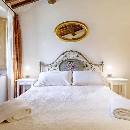 Relais La Costa Historical Resort 3*