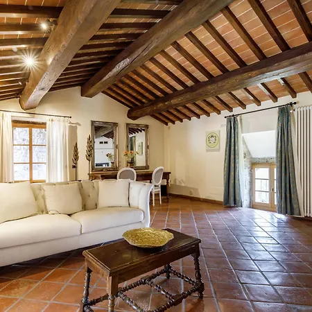 Relais La Costa Historical